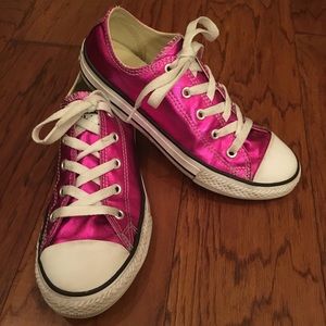 Girls metallic pink Converse